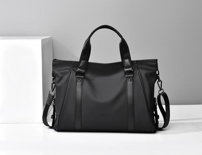 專業(yè)白底圖拍攝指南 男包、箱包、健身包及辦公用品